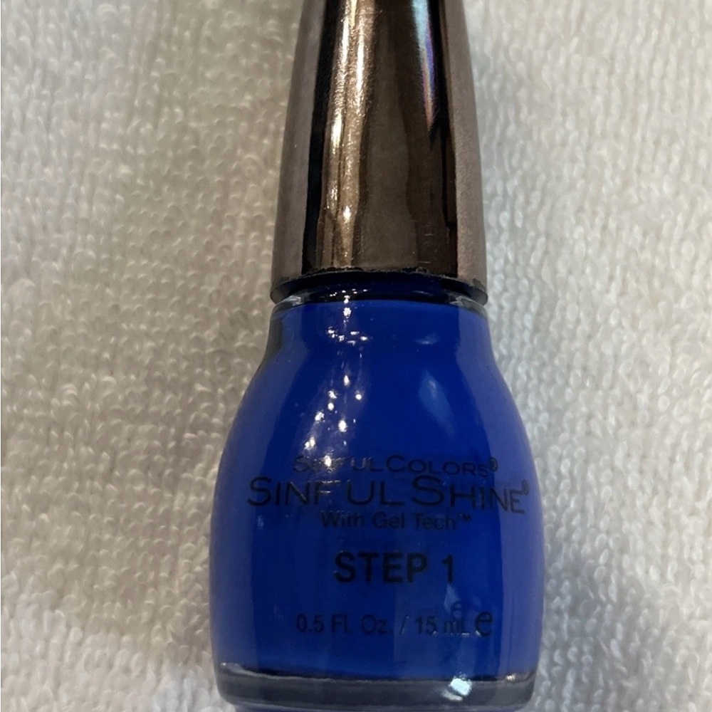Women’s rare Discontinued Sinful Colors SinfulShine Nail Polish - Blue # 1607